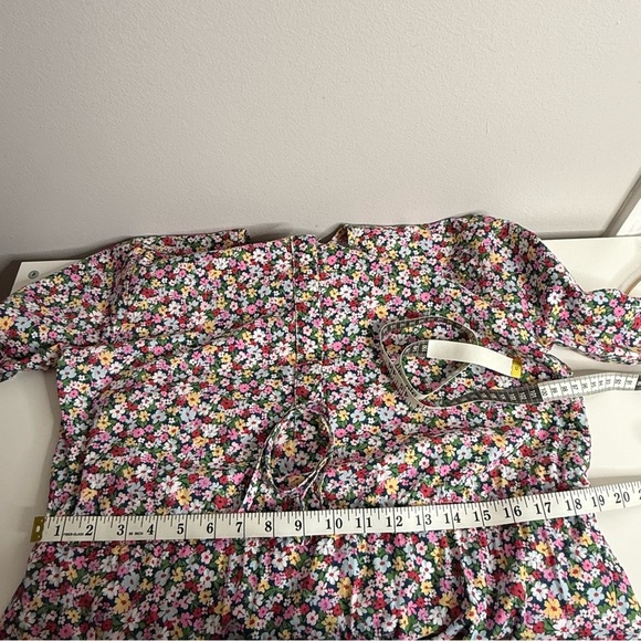 Pomander Place by Tuckernuck Floral 3/4 sleeve colorful floral dress Medium - Picture 10 of 10